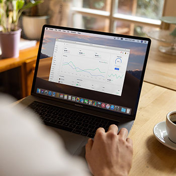 杨超越图片,青春偶像的璀璨星光