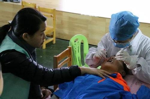 涂氟视频,守护口腔健康