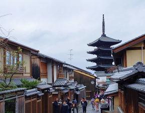 日本东坂,历史与现代交融的都市风情