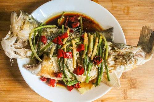 清蒸鱼做法视频,简单美味，一招掌握的烹饪秘诀