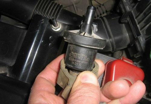 碳罐电磁阀图片,汽车尾气净化关键部件解析