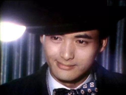 周润发床脱戏,激情四溢的瞬间